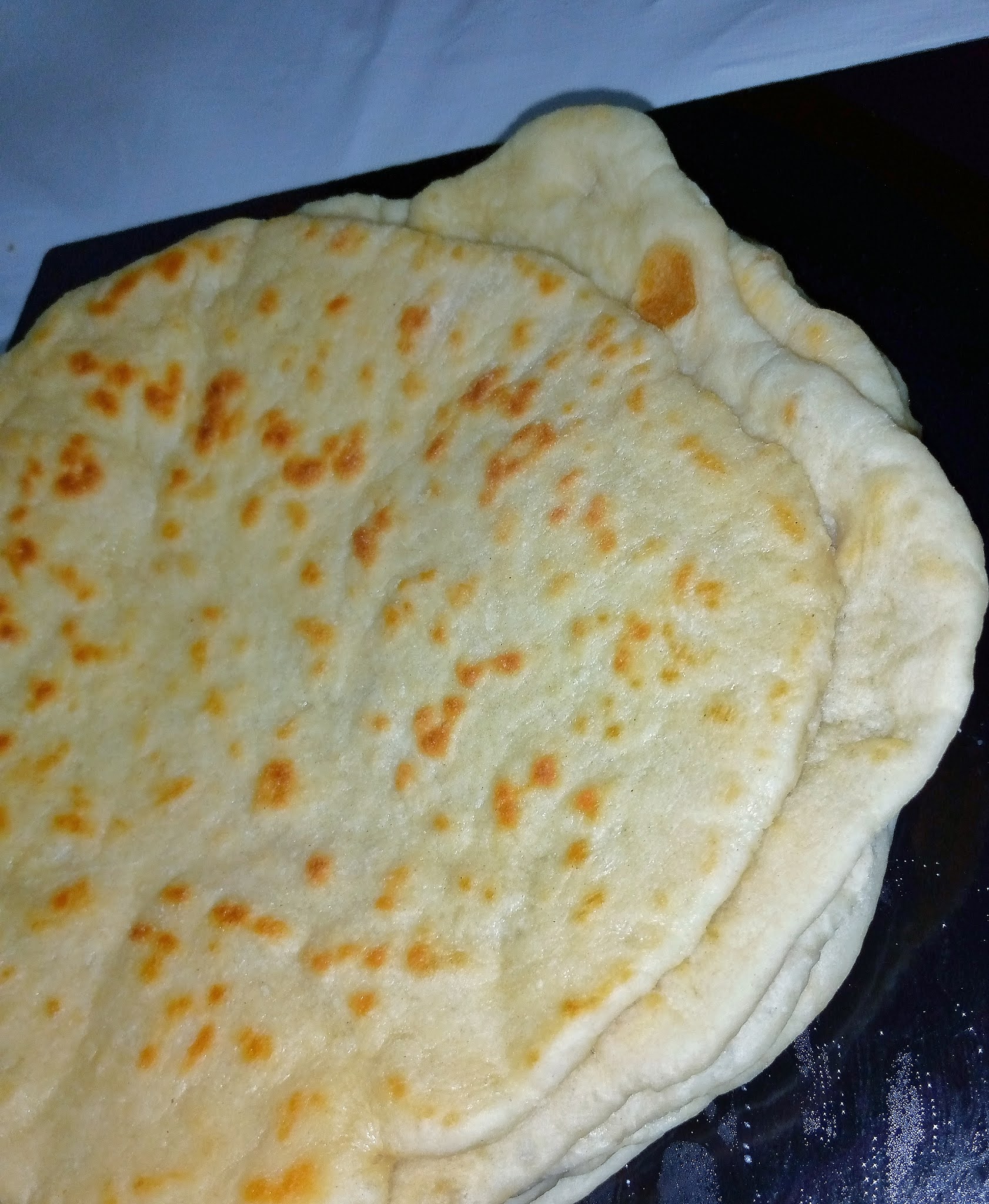 How to make the BEST SHAWARMA/LEBANESE BREAD AT HOME