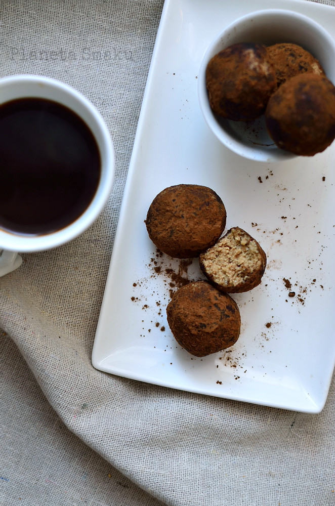 zdrowe trufle orzechowe, trufle a'la michałki, fit trufelki