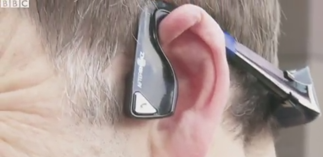 Academic English (EAP) at AUA Is a wearable device totally useful for