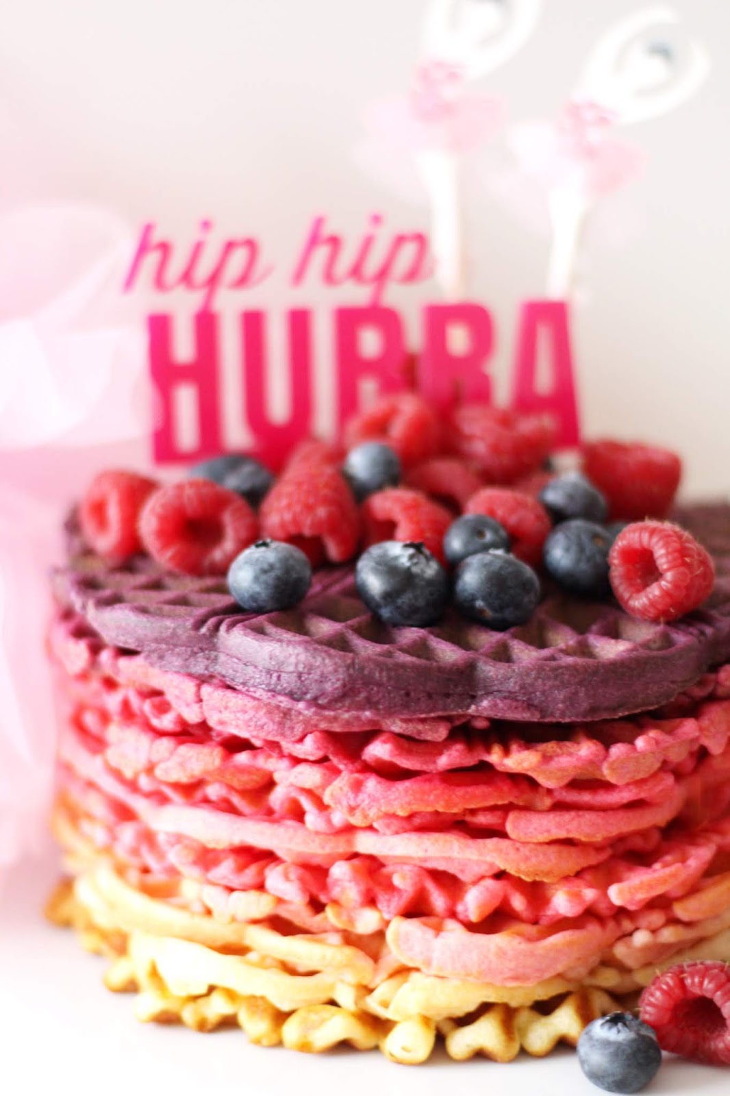 Ombre Waffeltörtchen zum Valentinstag - Biskuitwerkstatt