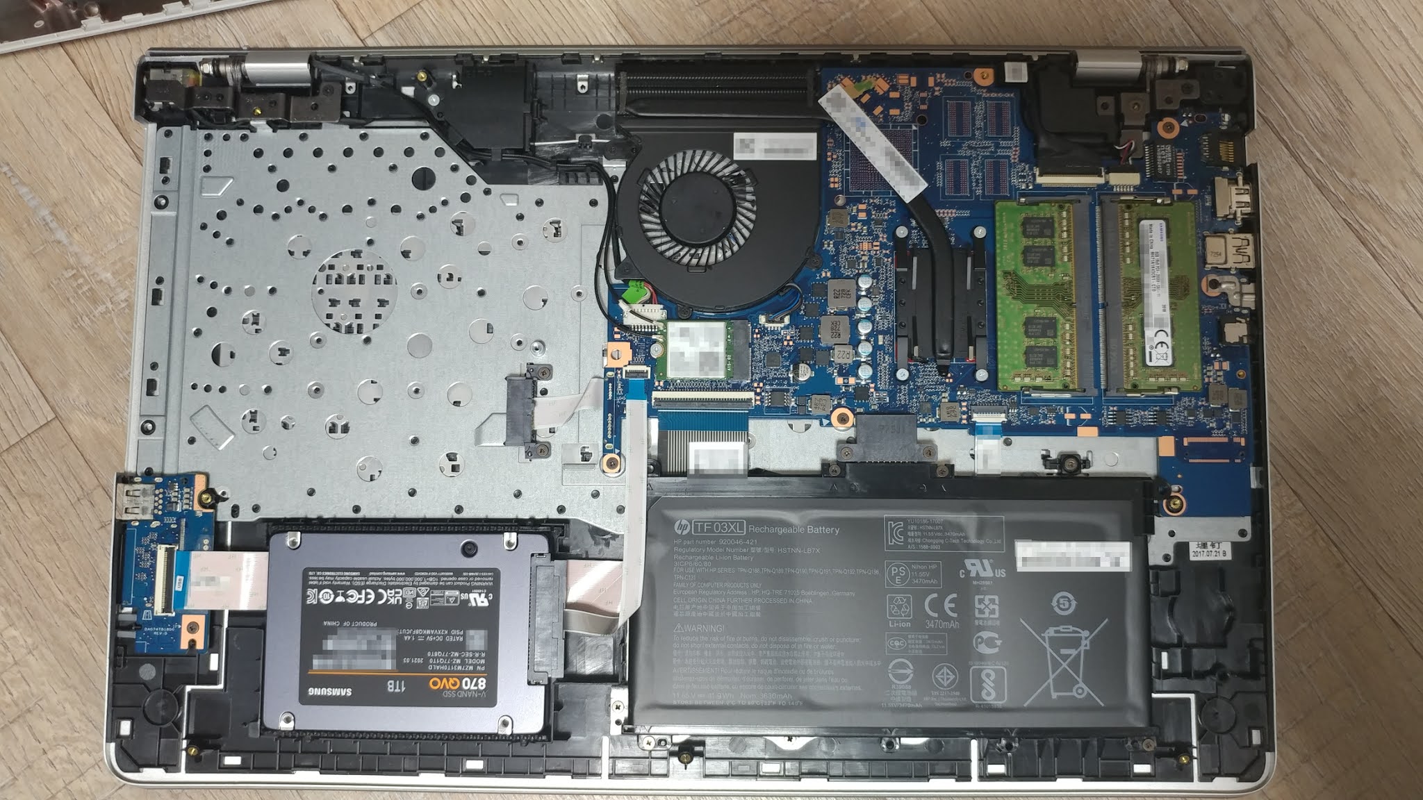 HP 17ar050wm RAM, SSD 업그레이드
