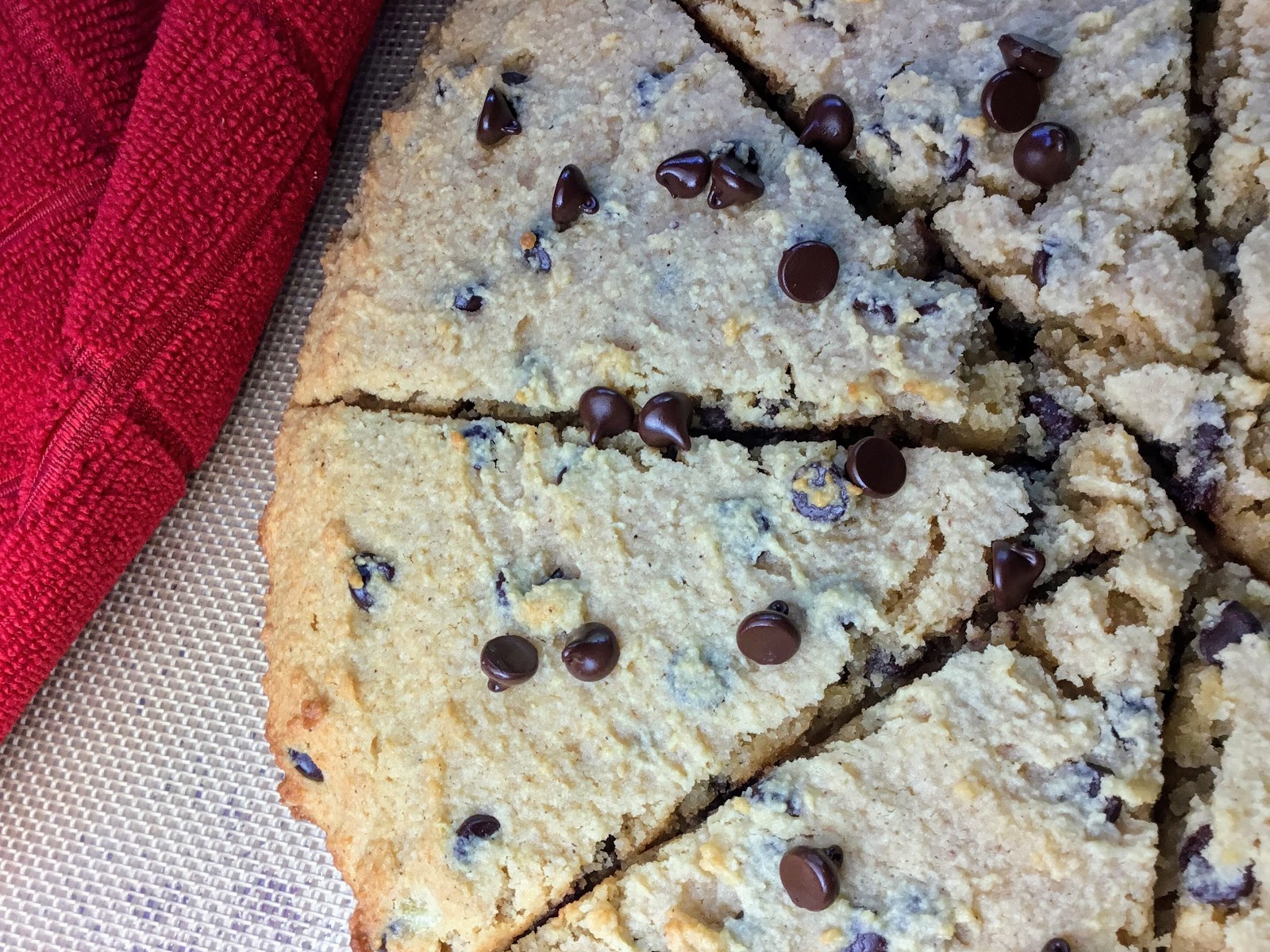 Food Fitness by Paige Sour Cream Chocolate Chip Scones