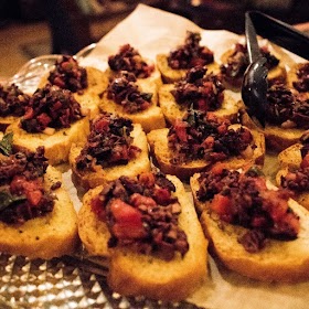 Konyali Etli Ekmek Bahcelievler Izmir Menu Fiyat Listesi Mekan Arama Motoru Ne Kadara Yenir