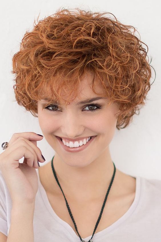 La moda en tu cabello: Rizos cortos para el pelo corto 2020/2021