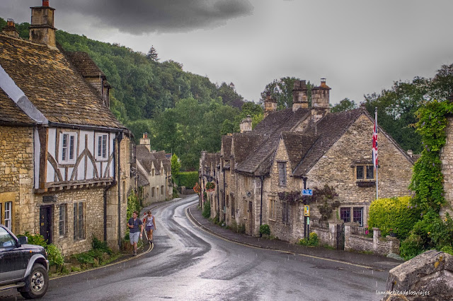 Castle combe
