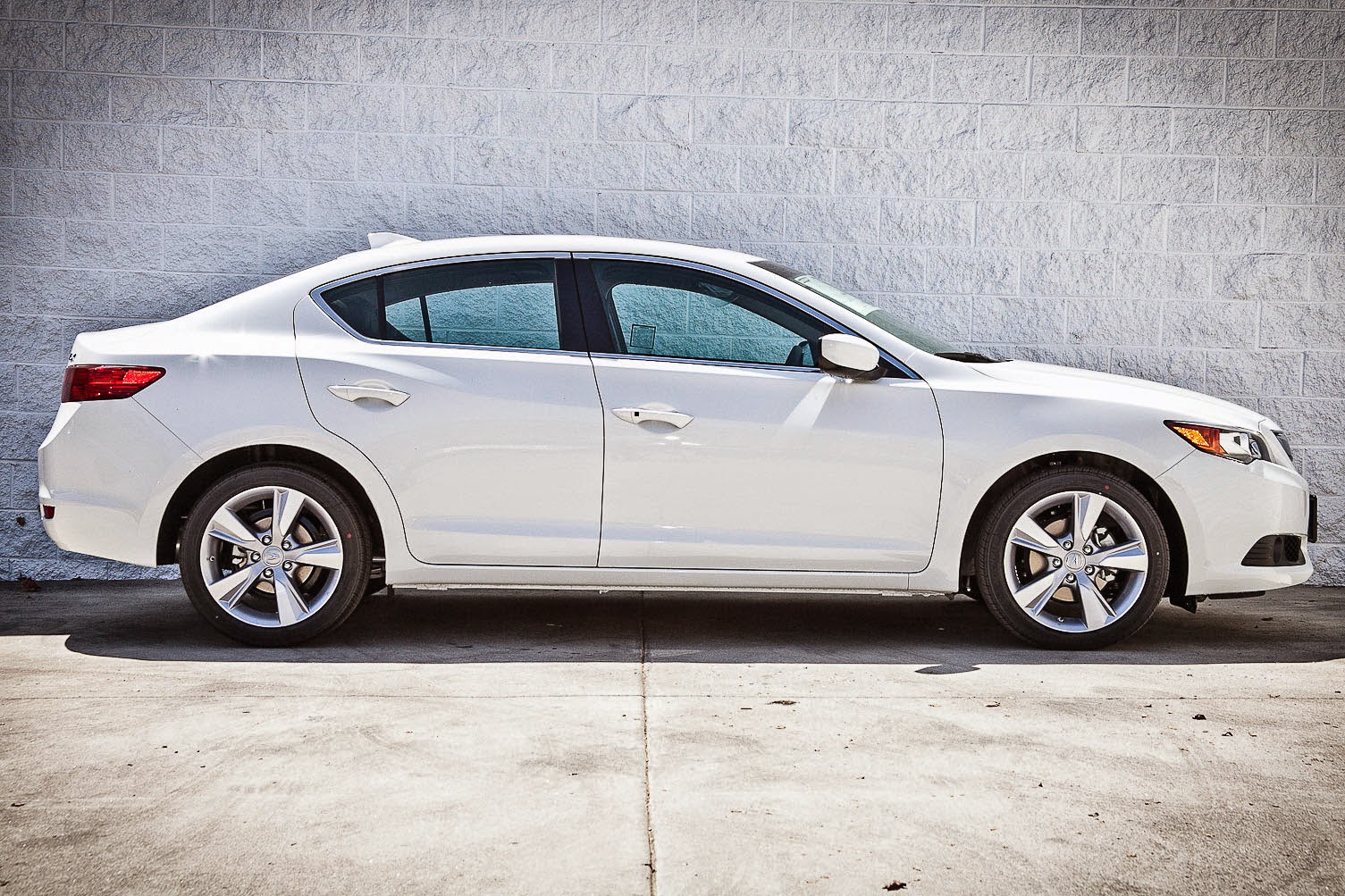 Акура ILX 2015