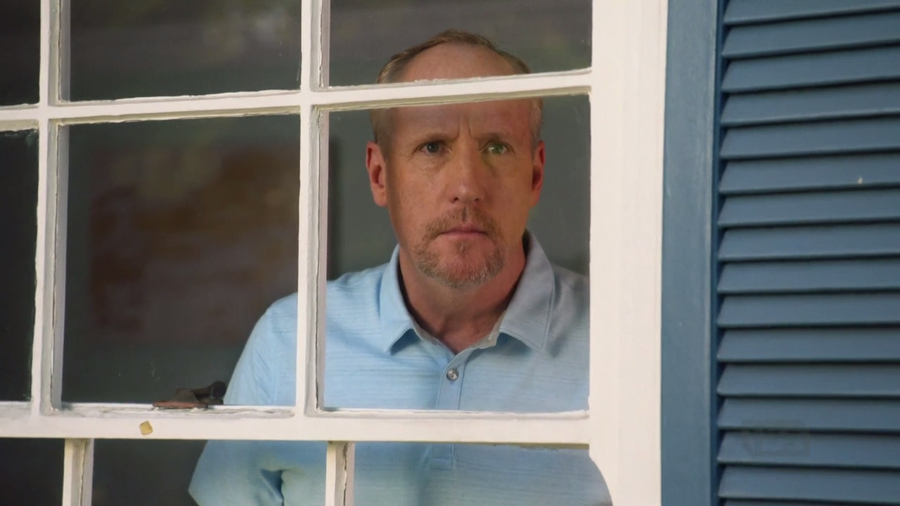 GayTV Recap The Guest Book (Episode 2x10) DC's Men of the Moment