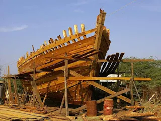 Noé Continuou Construindo a Arca