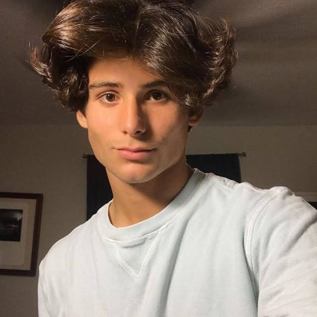 Santiago Armando Age, Wiki, Photos, Biography FilmiFeed