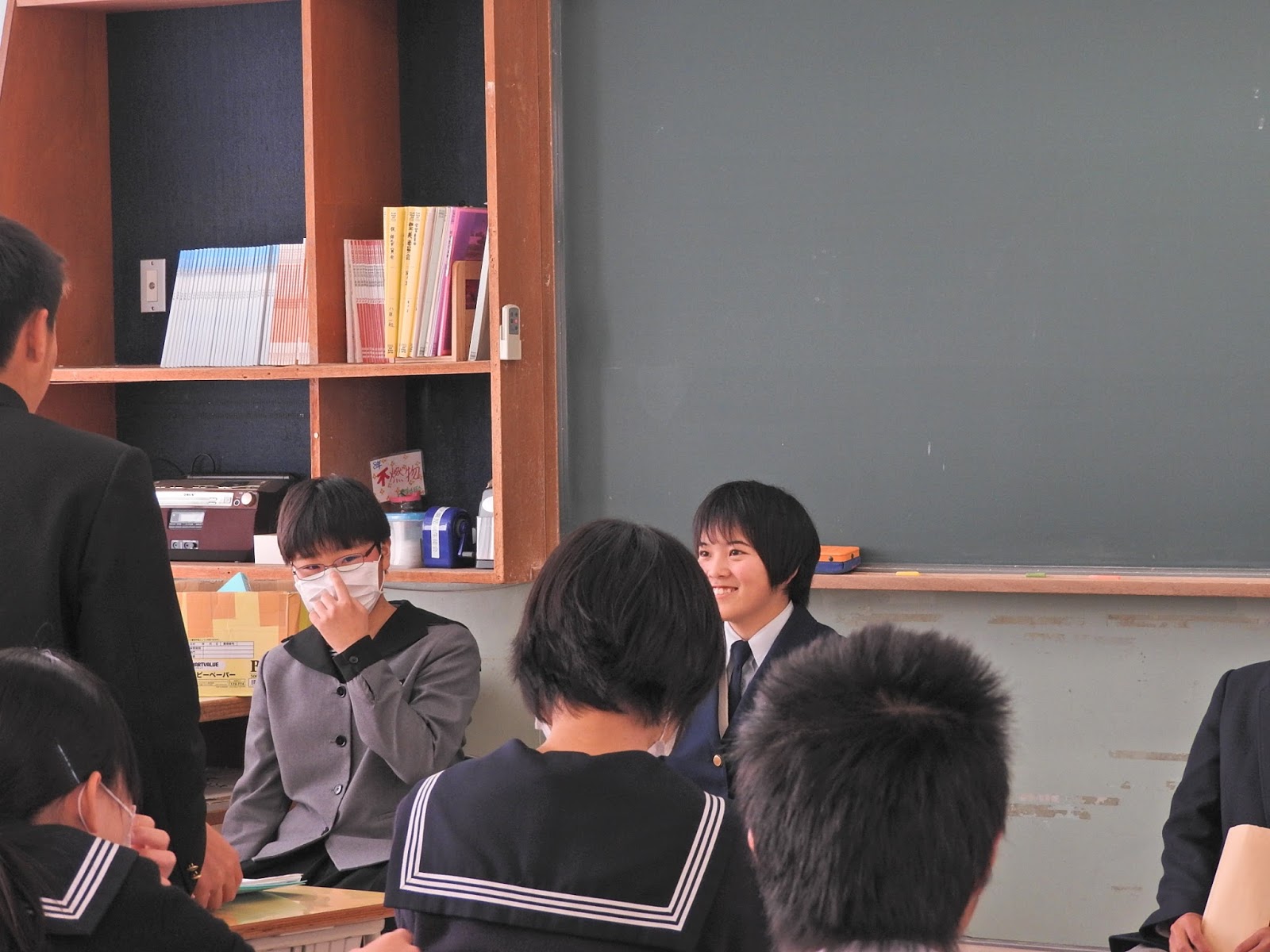 日向市キャリア教育支援センター通信 高校生よのなか教室in東郷学園