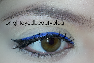 Bright blue and black ombre eyeliner look