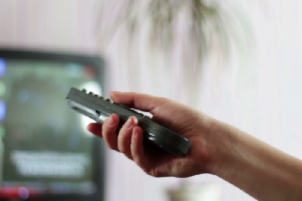 Kode Remot TV Polytron Tabung, LED, dan LCD (Lengkap