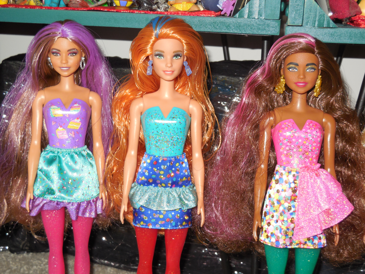 Veni Vidi Dolli Barbie Color Reveal Party Series