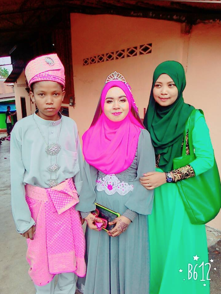 Netizen Dihebohkan Dengan Pasangan Pengantin Termuda - Sebarkanlah