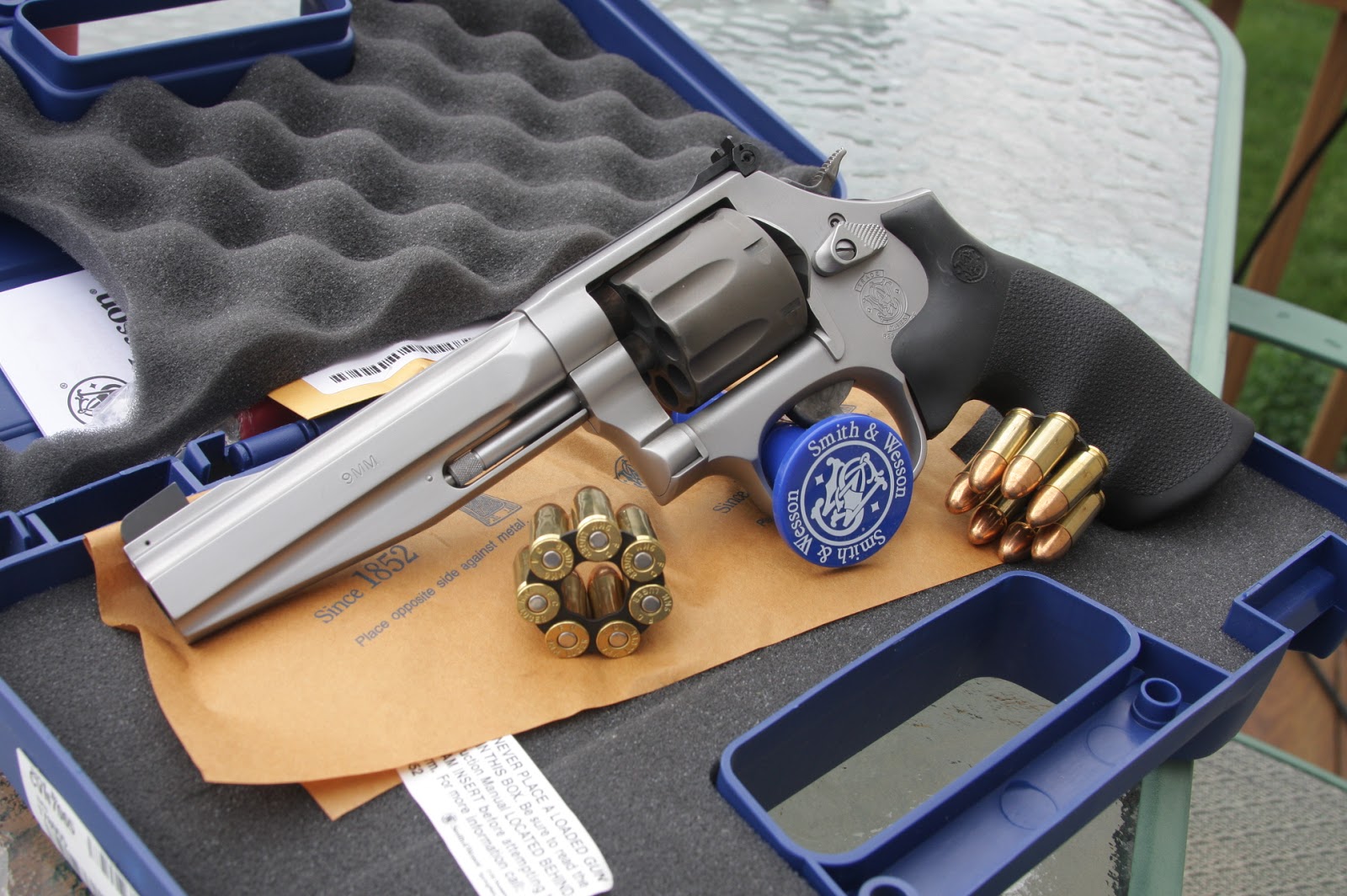 Револьвер Smith Wesson 327 Performance Center