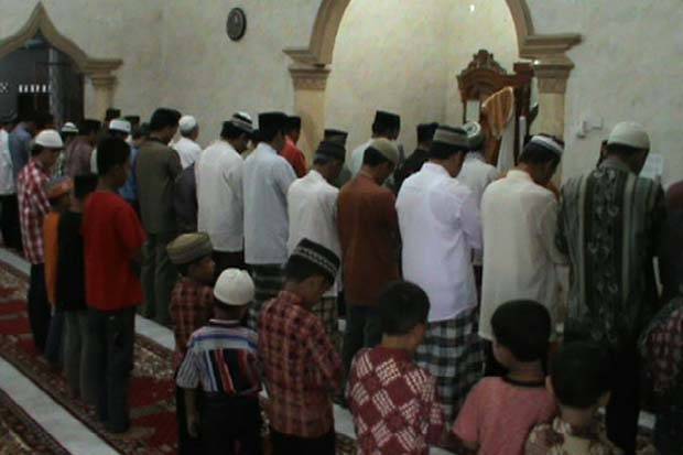 Jamaah Aboge Laksanakan Sholat Dan Rayakan Idul Adha Hari Ini