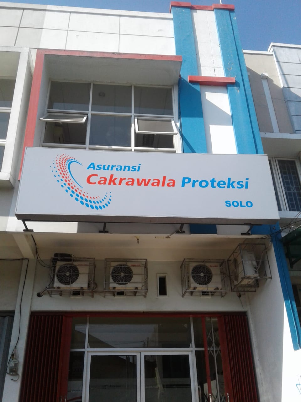 Neon Box Asuransi Cakrawala Proteksi Solo