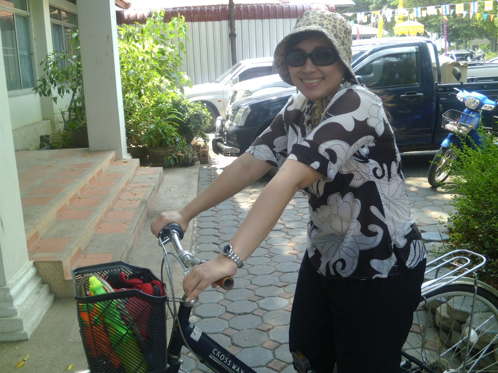 Cycling in Song Kran