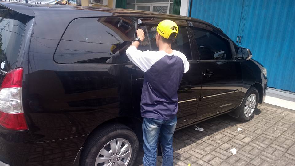 Dealer Resmi Kaca Film Mobil Innova Jakarta Pusat