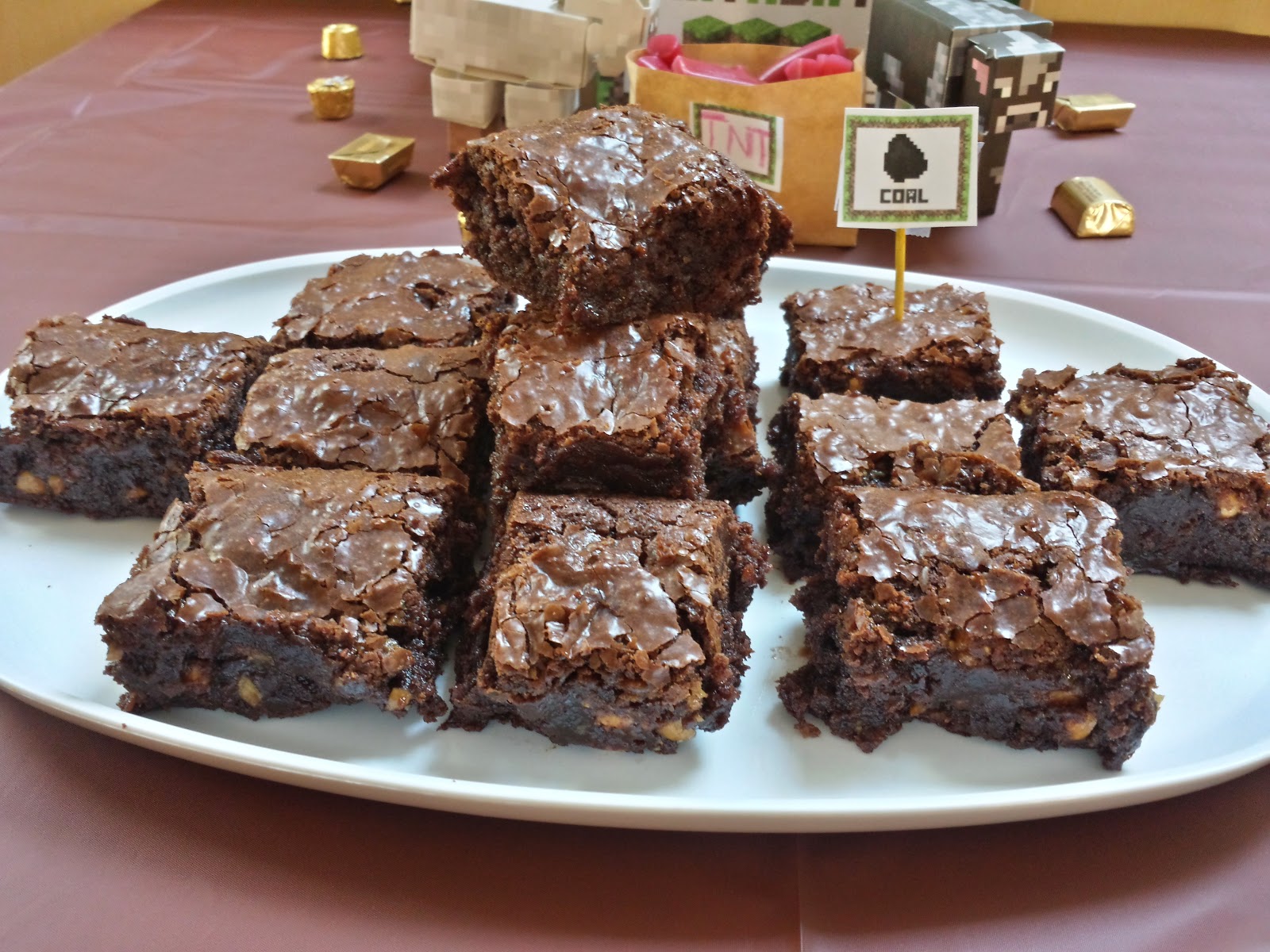 Three kids and a fish: Snickers Brownies