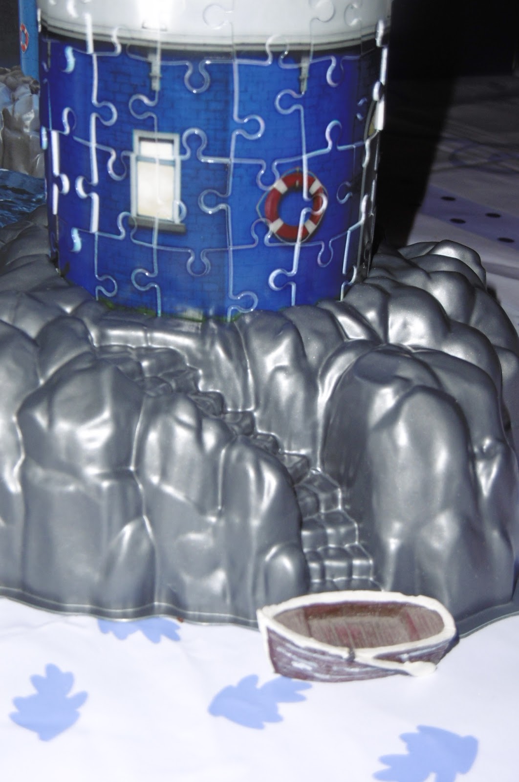 Madhouse Family Reviews Ravensburger 3d puzzle Lighthouse Night Edition