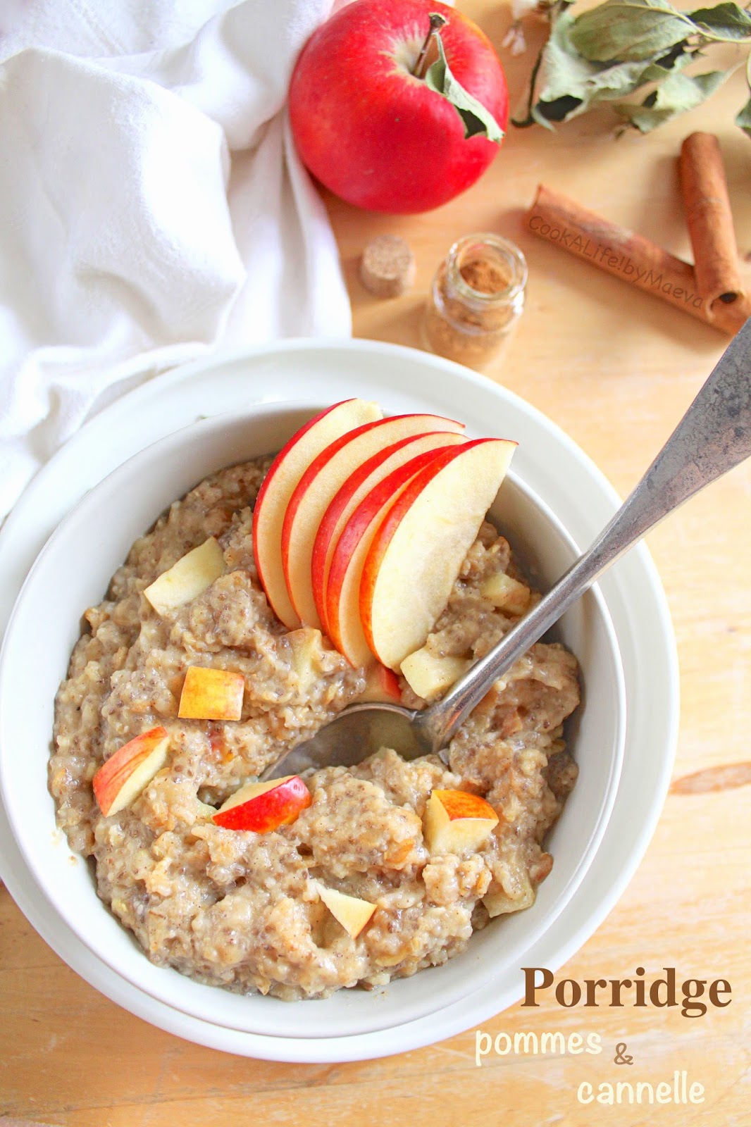 Porridge pomme cannelle façon tarte aux pommes • Cook A Life! by Maeva