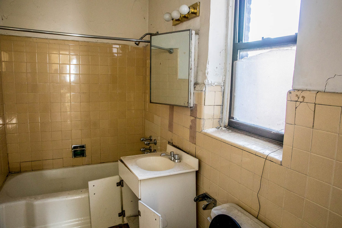 Deserted Places A secret abandoned apartment inside New York's Hunts