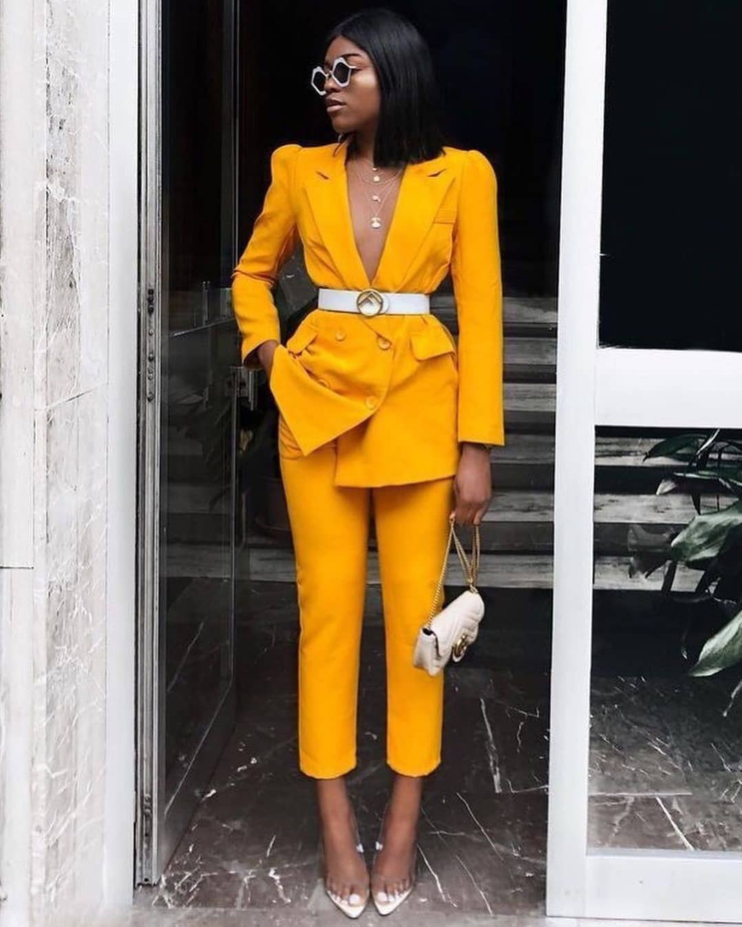 8 Easy and stylish ways to wear the monochromatic trouser suit trend ...