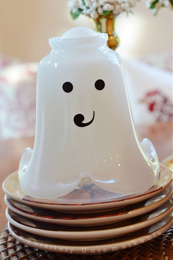 Halloween Ghost Lantern DIY