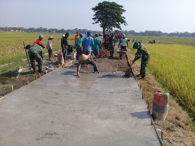 Semangat TNI Dan Rakyat Klaten Rampungkan Karya Bhakti Mandiri