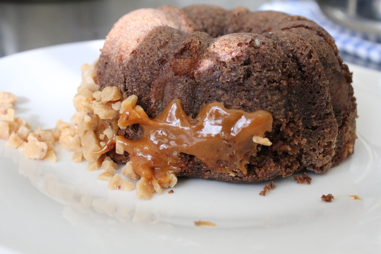 The Freshman Cook Chocolate Caramel Apple Bundt Cake / BundtBakers