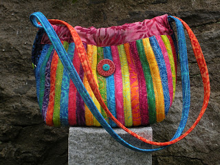 Quilt Woman Bag Patterns - PursePatterns.com