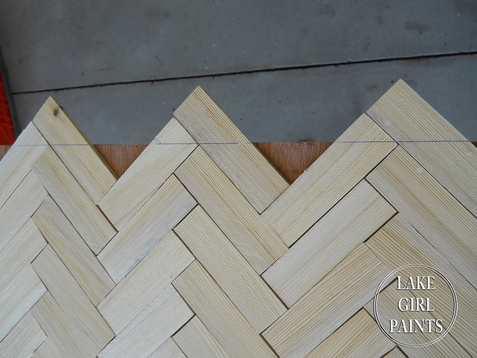 Lake Girl Paints Wood Chevron Pattern on Side Table