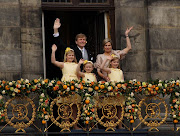 Reader Wil. Three little daughters of the new King and Queen of the . (king willem alexander queen maxima and their daughters )