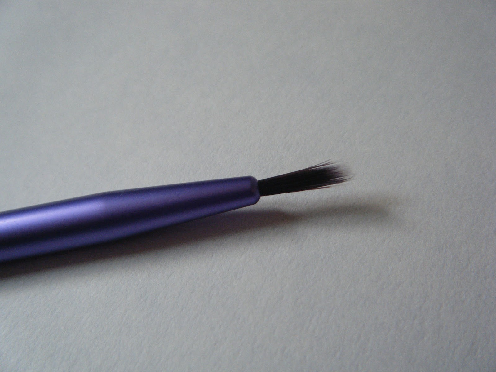 LuceeLoves Review Real Techniques Fine Liner brush