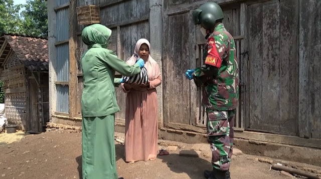 Batuud Gemolong  Berikan Bantuan Sembako kepada Masyarakat Miskin Terdampak Corona