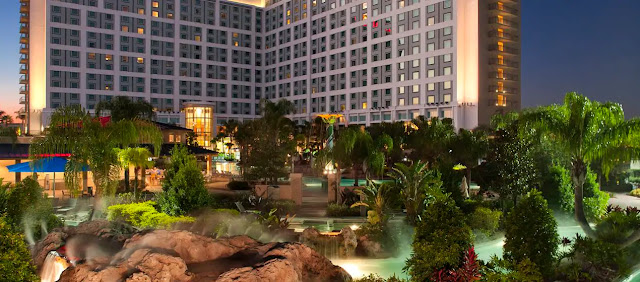 Hilton Orlando is a breathtaking resort featuring a lazy river, spa and more located near Walt Disney World® Resort, SeaWorld® and Universal Orlando™ Resort.