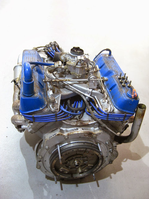 Aussie Old Parked Cars: Rover Alloy V8 engine