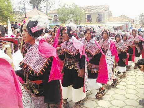 Cerca de mil comunarios mostrarán el baile del Pujllay