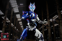 SH Figuarts Kamen Rider Vulcan Shooting Wolf 24