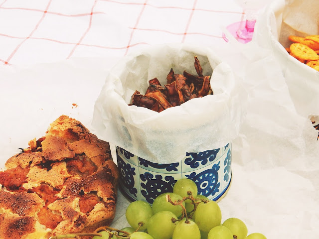 Mäskistä leipää ja piirakkaa