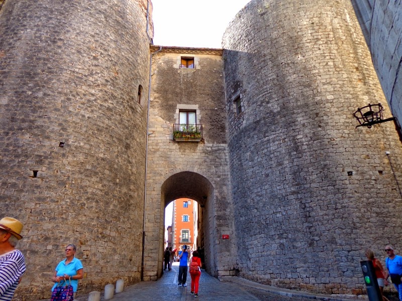 Nancy and Chuck Retirement in Ecuador Girona, Spain getting back