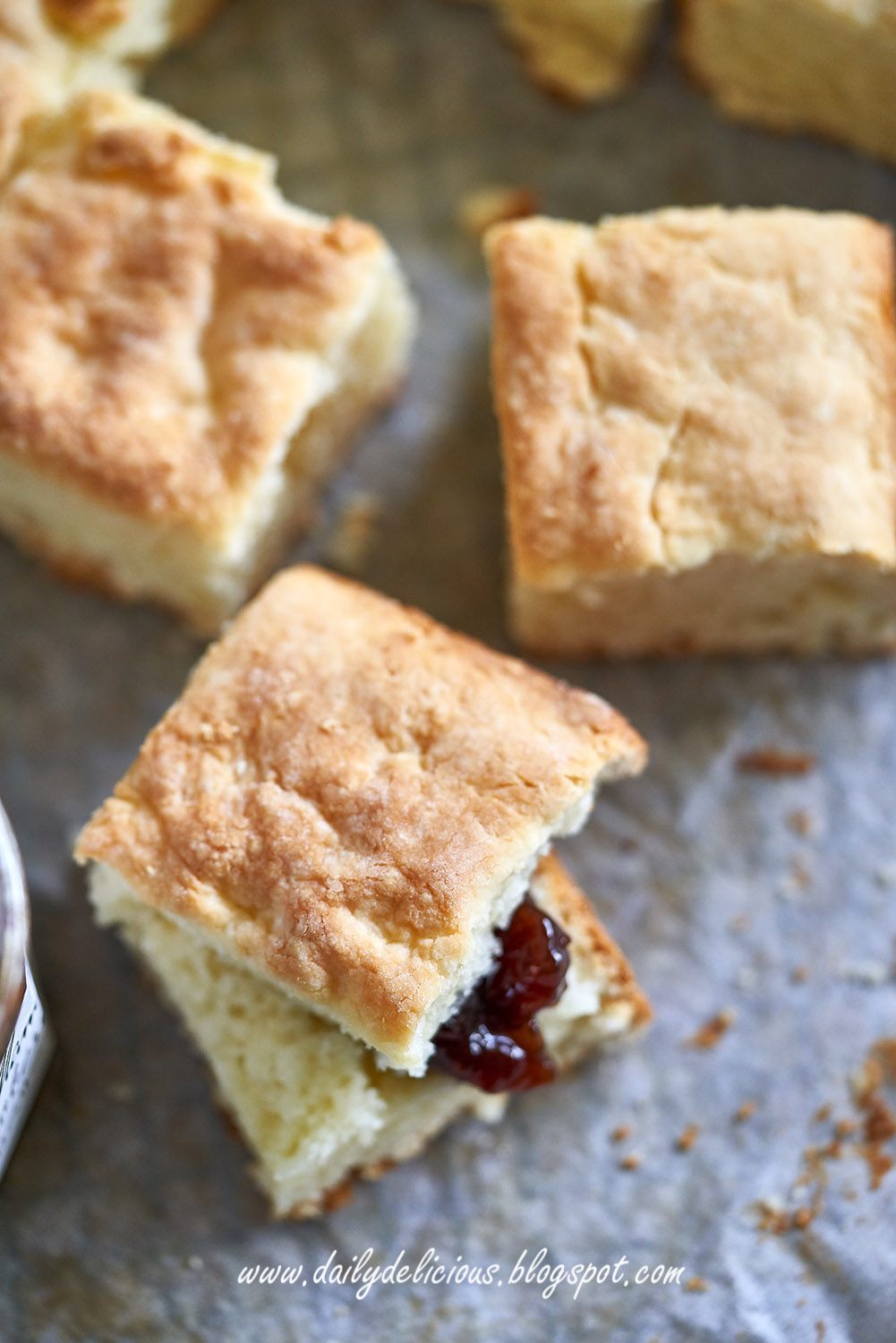 dailydelicious Yogurt Pan Biscuits