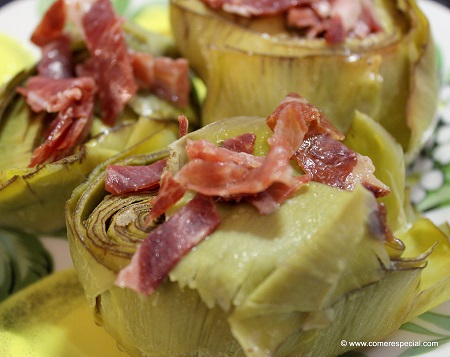 Receta rápida de alcachofas con jamón