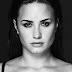 Demi Lovato quer saber o que achamos de um novo single... retirado de um novo álbum