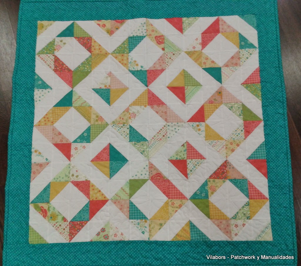 Colcha rápida Charm Pack - Vilabors, Patchwork Vilafranca del Penedès Colcha rápida Charm Pack - Vilabors, Patchwork Vilafranca del Penedès