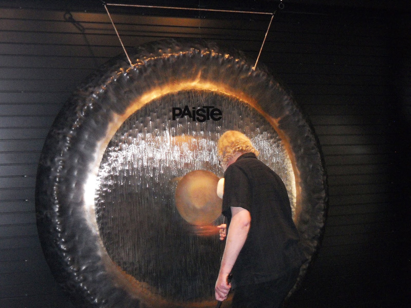 Gong Player vs Listener