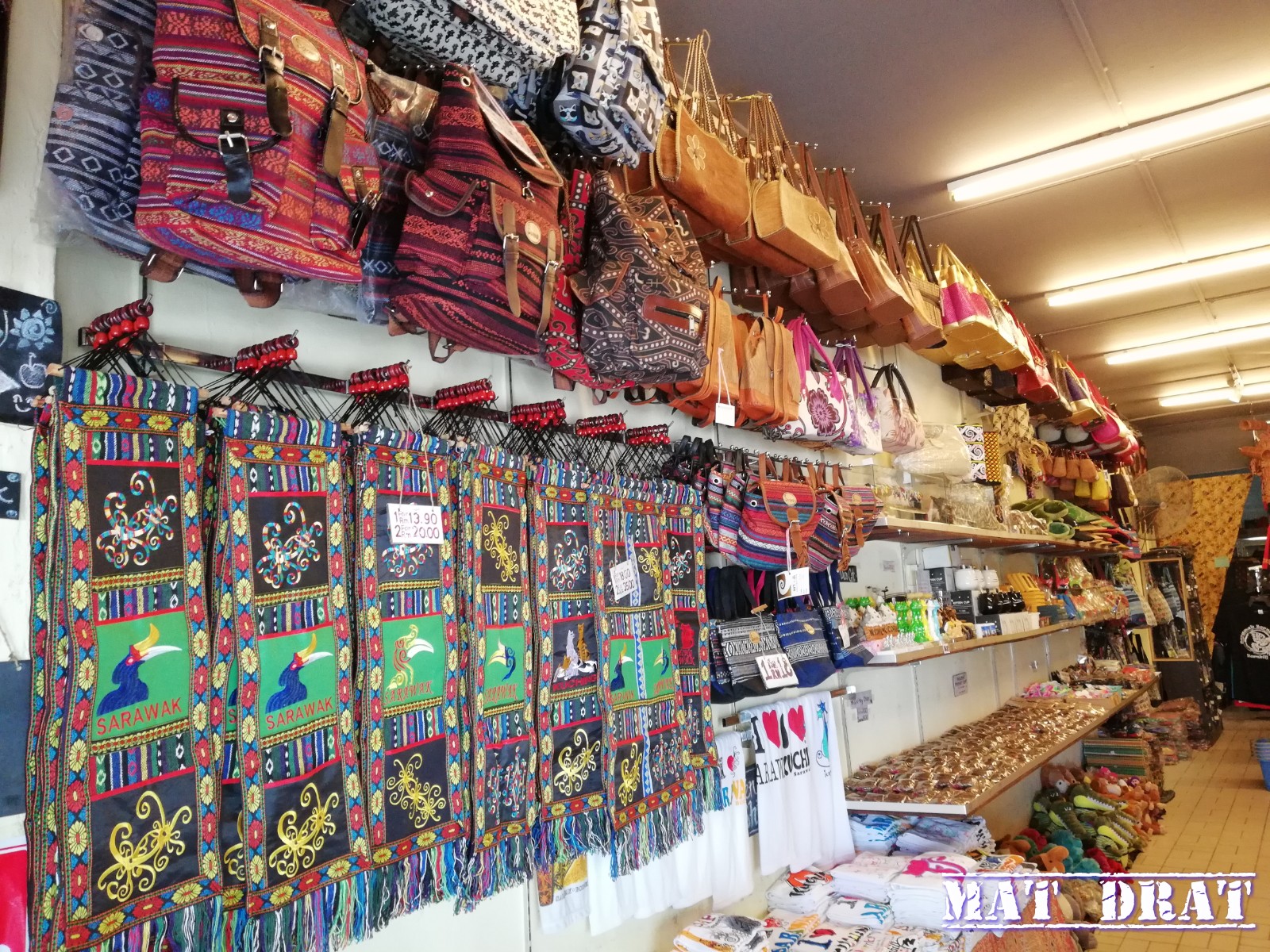 Mat Drat Tempat Beli Souveniour Dan Buah Tangan Murah Di Kuching
