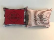 Mini Christmas Pillows