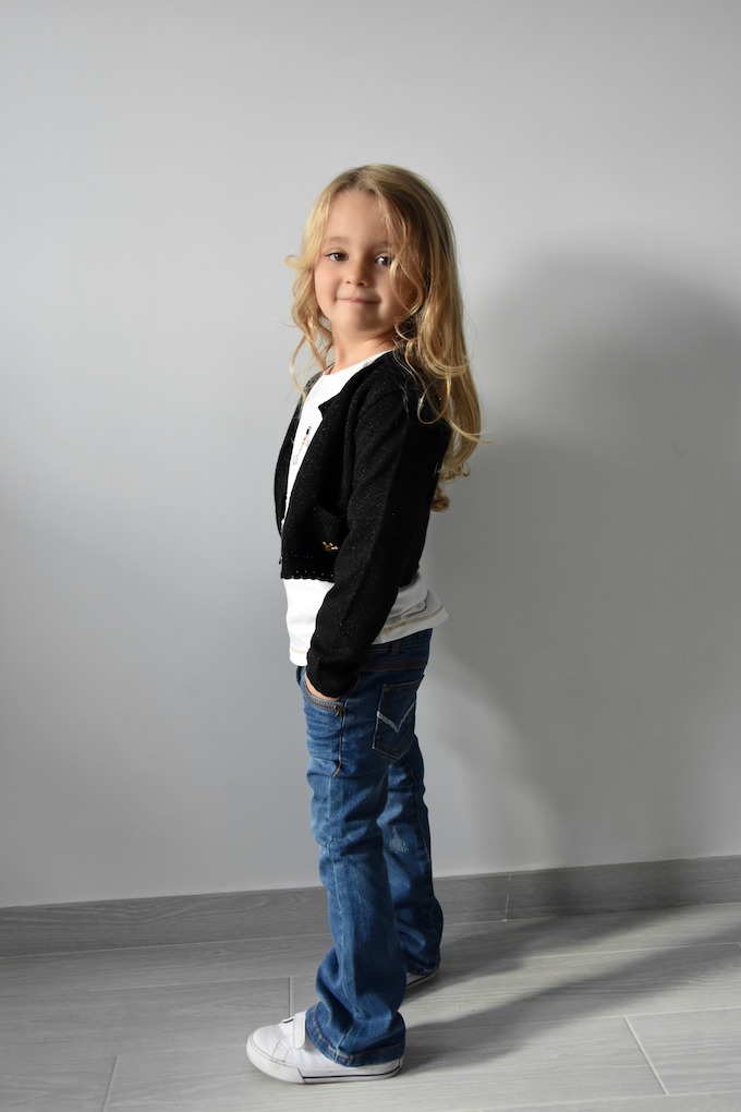 Moda per bambini: i jeans a zampa